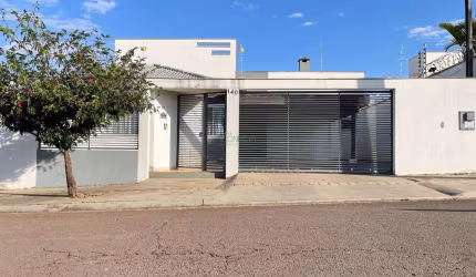 Casa com 3 quartos à venda na Rua Norma de Pauli Salton, Terra Bonita, Londrina por R$ 999.000