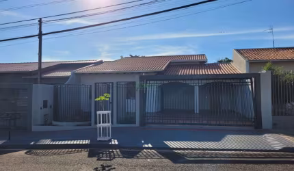 Casa com 3 quartos à venda na Rua Maria José Carneiro, Monte Carlo, Londrina por R$ 790.000