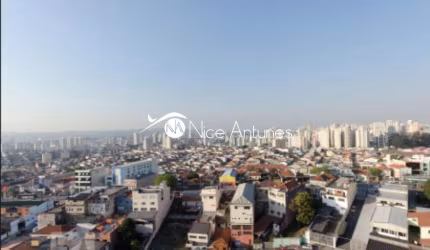 Apartamento com 2 dorm, sendo uma suite, 2 wc, uma vaga de garagem, próximo da Brás Leme