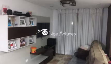 Casa em condomínio Fechado com 3 dormitórios sendo uma suíte