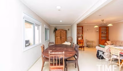 Casa  Térrea Amplíssima com Piscina e Terreno de 660m² à venda no Boa Vista