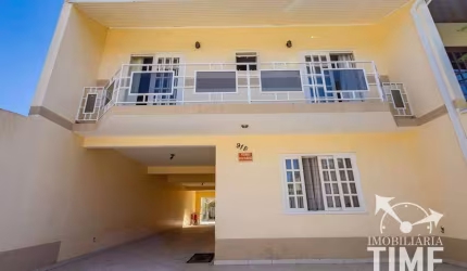 Sobrado com 3 dormitórios à venda por R$ 880.000,00 - Pineville - Pinhais/PR