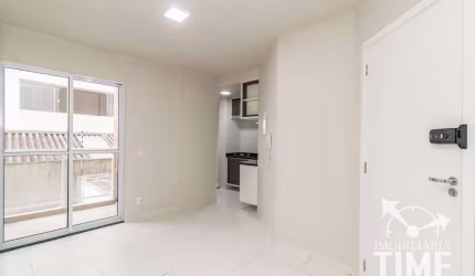 São José dos Pinhais – 2 Quartos, Sacada com Churrasqueira e 2 Vagas Privativas!