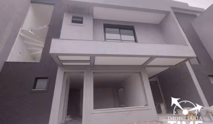 Sobrado com 3 dormitórios à venda, 127 m² por R$ 699.000,00 - Uberaba - Curitiba/PR