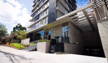 Apartamento de Luxo no Juvevê Com  265m², 3 Suítes, 4 Vagas