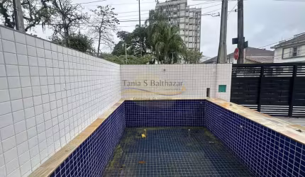 Casa à venda no bairro Vila Belmiro - Santos/SP