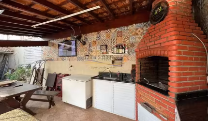 Casa Sobreposta B aixa