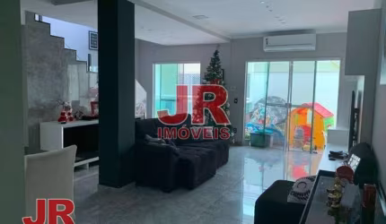 Cobertura com 3 dormitórios à venda, 170 m² por R$ 700.000,00 - Palmeiras - Cabo Frio/RJ