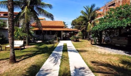 Casa com 3 dormitórios à venda, 250 m² por R$ 950.000,00 - Peró - Cabo Frio/RJ