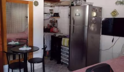 Bangalô com 1 dormitório à venda por R$ 204.000 - Palmeiras - Cabo Frio/RJ