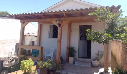 Casa com 2 quartos à venda na Rua Arthur Alberto Zanela, 241, Lomba do Pinheiro, Porto Alegre, 78 m2 por R$ 180.000