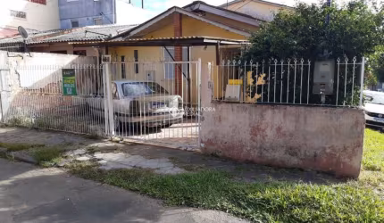 Casa com 3 quartos à venda na Rua Derik Oscar Ely, 74, Costa e Silva, Porto Alegre, 120 m2 por R$ 201.400