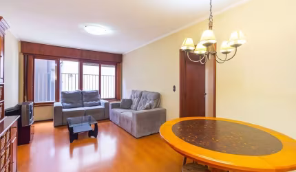 Apartamento com 3 quartos à venda na Rua Marquês do Pombal, 1462, Moinhos de Vento, Porto Alegre, 104 m2 por R$ 475.000