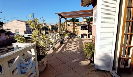 Casa em condomínio fechado com 3 quartos à venda na Rua Saldanha da Gama, 41, São José, Porto Alegre, 300 m2 por R$ 599.000