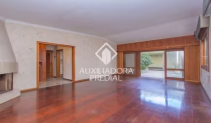 Casa com 3 quartos à venda na Travessa Farroupilha, 95, Bela Vista, Porto Alegre, 299 m2 por R$ 3.000.000