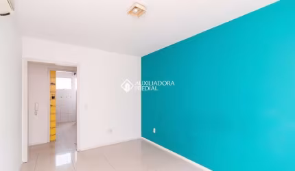 Apartamento com 2 quartos à venda na Travessa Doutor Marchand, 12, Medianeira, Porto Alegre, 56 m2 por R$ 255.000