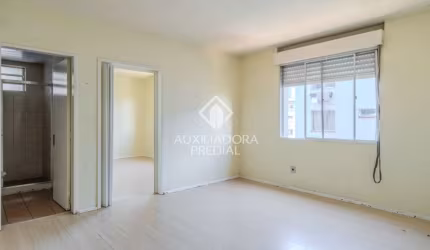 Apartamento com 1 quarto à venda na Avenida Professor Oscar Pereira, 1110, Azenha, Porto Alegre, 38 m2 por R$ 155.000