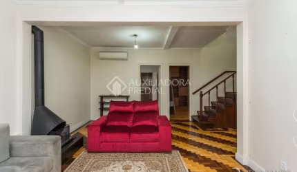 Casa em condomínio fechado com 4 quartos à venda na Rua Felipe de Oliveira, 1265, Petrópolis, Porto Alegre, 314 m2 por R$ 1.100.000