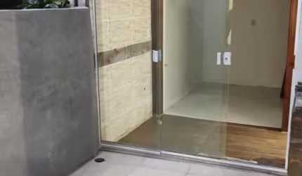Apartamento com 3 quartos à venda na Rua Santo Antônio, 576, Floresta, Porto Alegre, 87 m2 por R$ 329.900