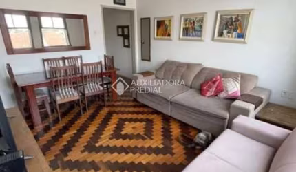 Apartamento com 3 quartos à venda na Avenida Brasil, 867, Navegantes, Porto Alegre, 77 m2 por R$ 230.000