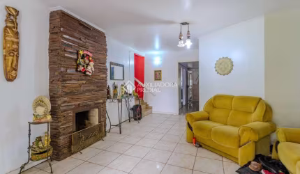 Casa com 4 quartos à venda na Estrada do Rincão, 160, Belém Velho, Porto Alegre, 208 m2 por R$ 438.000