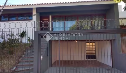 Casa com 4 quartos à venda na Avenida Benno Mentz, 1697, Vila Ipiranga, Porto Alegre, 211 m2 por R$ 730.000
