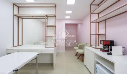 Sala comercial à venda na Rua Cristóvão Pereira, 99, Passo da Areia, Porto Alegre, 22 m2 por R$ 120.000