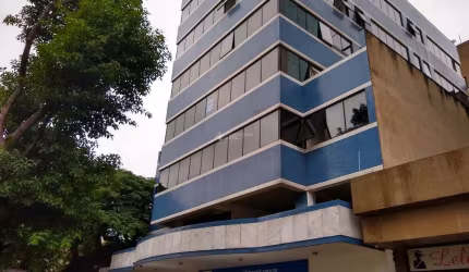 Sala comercial à venda na Avenida Cristóvão Colombo, 3187, Floresta, Porto Alegre, 53 m2 por R$ 240.000