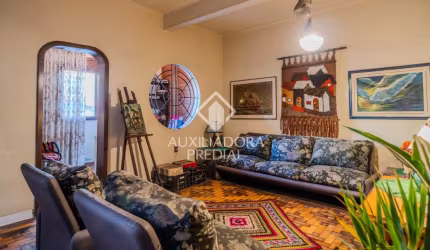 Casa com 3 quartos à venda na Rua Silva Só, 147, Santa Cecília, Porto Alegre, 230 m2 por R$ 920.000