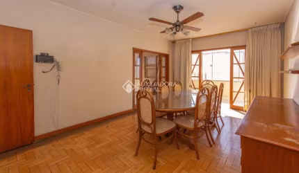 Apartamento com 3 quartos à venda na Rua Garibaldi, 989, Independência, Porto Alegre, 153 m2 por R$ 600.000