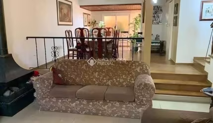 Casa com 4 quartos à venda na Rua Tupã, 141, Vila Assunção, Porto Alegre, 198 m2 por R$ 1.280.000