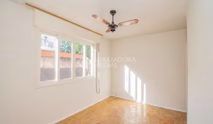 Apartamento com 2 quartos à venda na Rua Professor Álvaro Alvim, 450, Rio Branco, Porto Alegre, 48 m2 por R$ 200.000