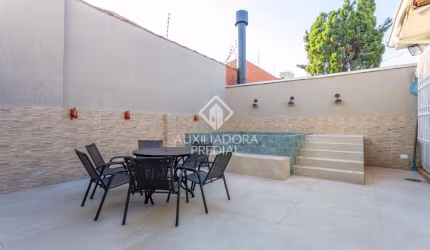 Casa com 3 quartos à venda na Rua Onze de Agosto, 110, São João, Porto Alegre, 195 m2 por R$ 1.190.000