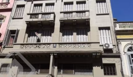 Apartamento com 3 quartos à venda na Rua Pinto Bandeira, 329, Centro Histórico, Porto Alegre, 96 m2 por R$ 300.000