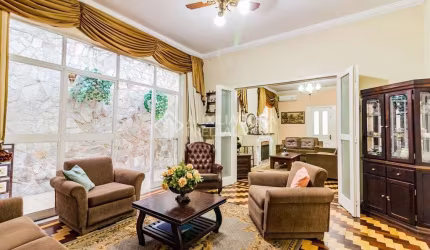 Casa comercial com 3 quartos à venda na Avenida Iguassu, 510, Petrópolis, Porto Alegre, 223 m2 por R$ 1.500.000