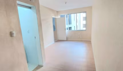 Apartamento com 1 quarto à venda na Rua dos Andradas, 1251, Centro Histórico, Porto Alegre, 40 m2 por R$ 135.000