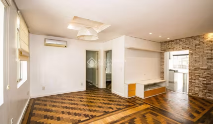 Casa com 2 quartos à venda na Rua Cabral, 1597, Bela Vista, Porto Alegre, 94 m2 por R$ 730.000