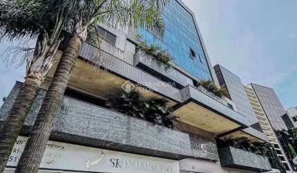 Sala comercial à venda na Avenida Carlos Gomes, 1998, Três Figueiras, Porto Alegre, 51 m2 por R$ 580.000