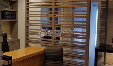 Sala comercial à venda na Avenida da Azenha, 1591, Azenha, Porto Alegre, 45 m2 por R$ 169.000