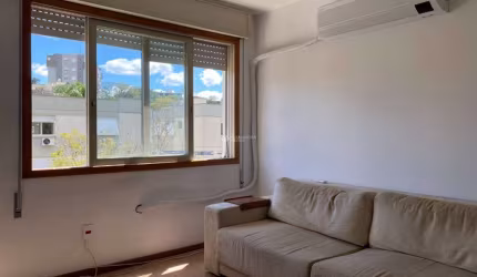 Apartamento com 2 quartos à venda na Rua Ângelo Crivellaro, 449, Jardim do Salso, Porto Alegre, 71 m2 por R$ 294.000