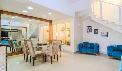 Casa com 3 quartos à venda na Rua Patrício de Matos Fernandes, 143, Santa Tereza, Porto Alegre, 239 m2 por R$ 490.000