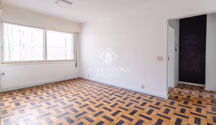 Apartamento com 2 quartos à venda na Rua Coronel Vicente, 465, Centro Histórico, Porto Alegre, 65 m2 por R$ 295.000