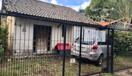 Casa com 3 quartos à venda na Rua Marechal Simeão, 114, Passo da Areia, Porto Alegre, 180 m2 por R$ 595.000