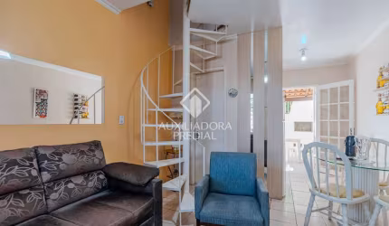Casa em condomínio fechado com 2 quartos à venda na Avenida Juca Batista, 3527, Hípica, Porto Alegre, 49 m2 por R$ 250.000