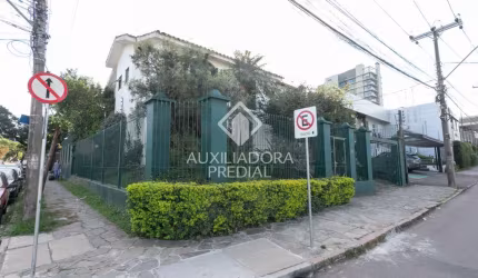 Casa com 4 quartos à venda na Rua José Antônio Aranha, 324, Três Figueiras, Porto Alegre, 241 m2 por R$ 2.100.000
