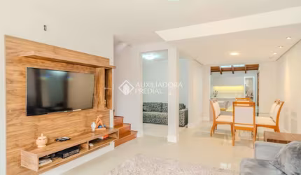 Casa em condomínio fechado com 3 quartos à venda na Rua Paraguá, 60, Vila Assunção, Porto Alegre, 162 m2 por R$ 910.000