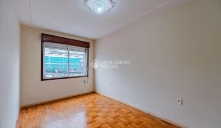 Apartamento com 2 quartos à venda na Avenida Benno Mentz, 18, Vila Ipiranga, Porto Alegre, 62 m2 por R$ 235.000