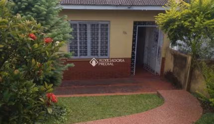 Casa com 2 quartos à venda na Rua Capitão Manoel Pozo Bravo, 56, Partenon, Porto Alegre, 121 m2 por R$ 450.000