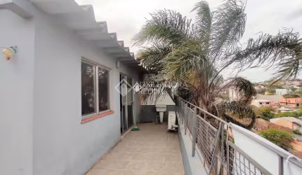 Cobertura com 2 quartos à venda na Travessa Viamão, 139, Medianeira, Porto Alegre, 138 m2 por R$ 270.000