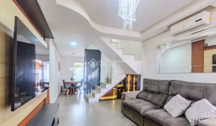 Casa com 2 quartos à venda na Rua Ivo Walter Kern, 10, Hípica, Porto Alegre, 93 m2 por R$ 430.000